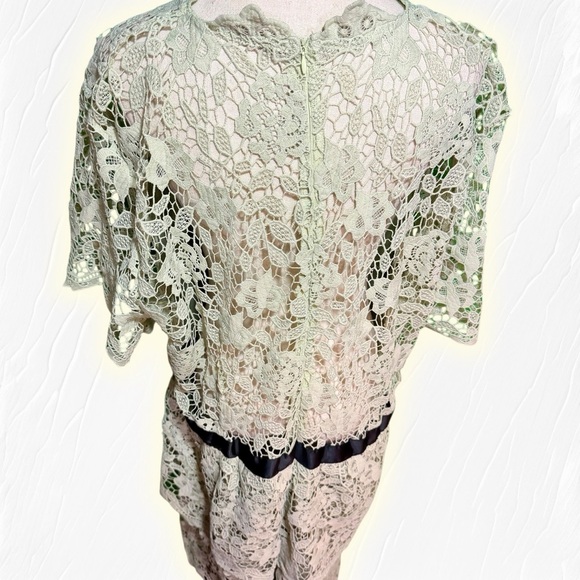 NWT Boohoo ‘Occasion Lace Tiered Midaxi Dress’ in Sage / Mint Green Plus Size 24 - Picture 11 of 16